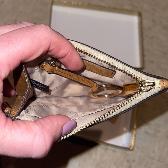 NWT Michael Kors Wristlet - Picture 4 of 4